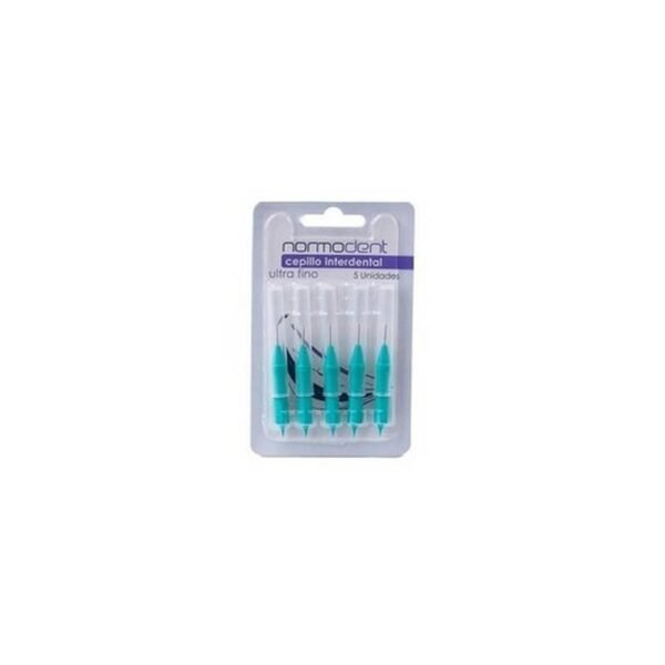 The handles with non-slip grooves make it a breeze to navigate these interdental areas