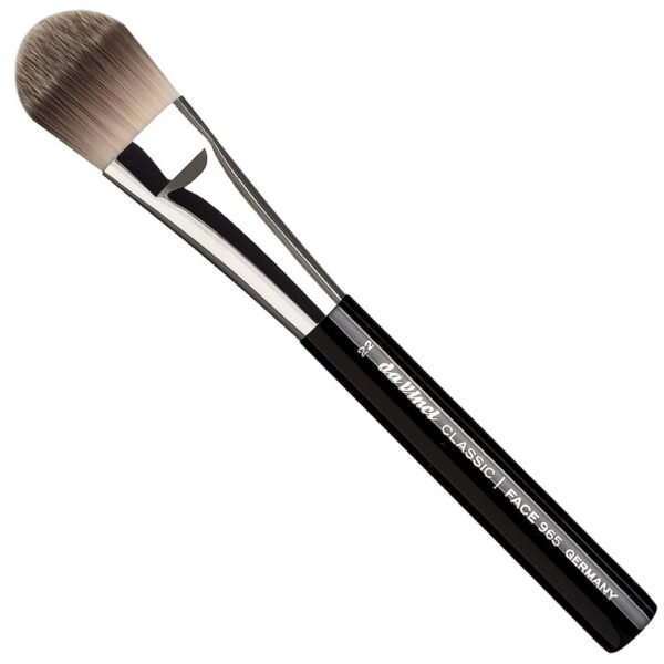 Da Vinci Classic Foundation Brush Size 22 extra smooth synthetic fiber, handmade and durable, ideal for people with natural hair allergies, provides flawless results.