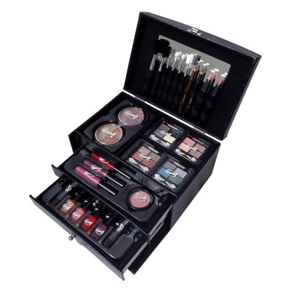 Gloss Stylish Essentials Make up Geschenkset 44-предметный футляр для блеска для макияжа GM-07208-11 предлагает вам ассортимент косметики и аппликаторов.
