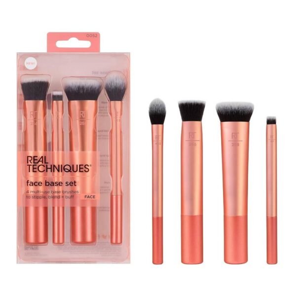 Real Techniques Face Base Makeup Brush Kit For Concealer 4-Piece Set for applying and blending product for maximum coverage, to define and shape the contours of the face.