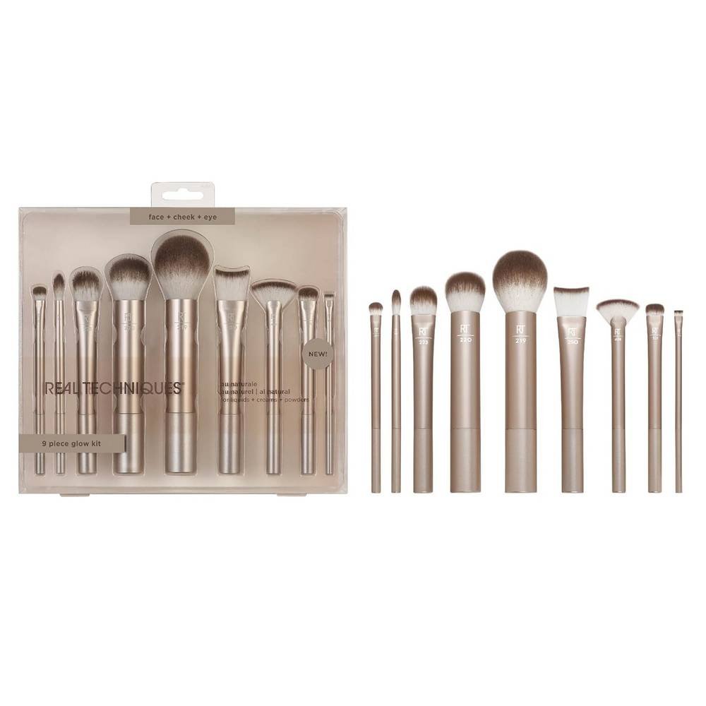real techniques au naturale makeup brush kit 9 piece set gold REAL TECHNIQUES Au Naturale Makeup Brush Kit de 9 piezas; dorado para primer, base, polvos fijadores, corrector, elaborado con cerdas sintéticas UltraPlush™ cortadas a mano.