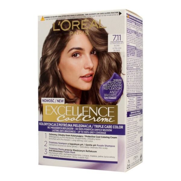 Loreal Excellence Cool Creme 7.11 Ultrapopielaty Blond jusqu'à 100% de couverture des cheveux gris, pas de reflets cuivrés, cheveux doux et brillants, protection pendant la coloration grâce à la Pro-Kératine et au sérum actif.